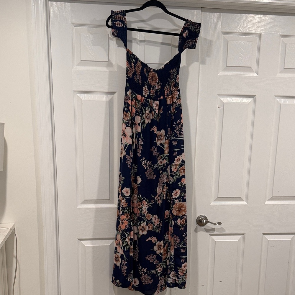 Altar’d State floral Navy Maxi Dress size M NWOT